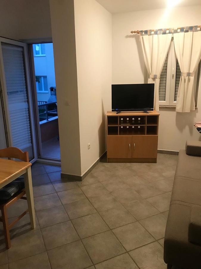 Apartments Juran Sukošan Exteriör bild